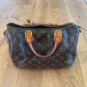 Vintage Louis Vuitton Monogram Speedy 30